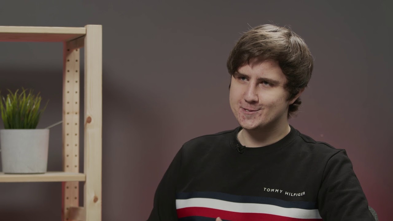 Každý dobrý programátor by měl být samouk a sám se vzdělávat - Marek Kejda