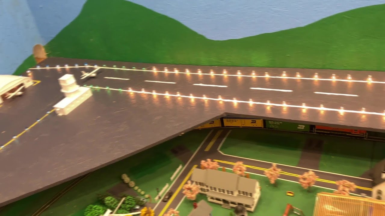 Building a Subway Under the Airport...Very Cool!
