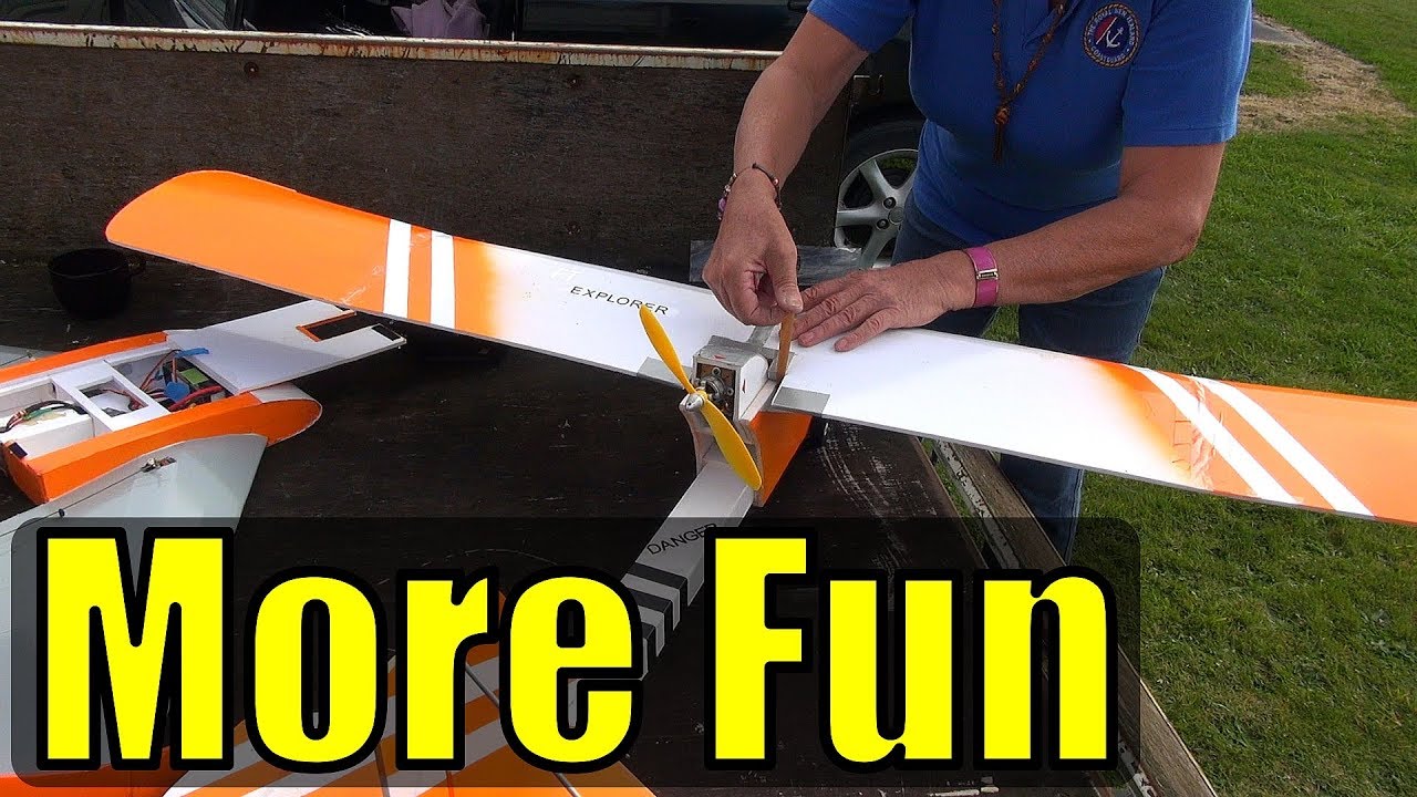 Stephanie flies her FT Explorer, Ron catches a thermal