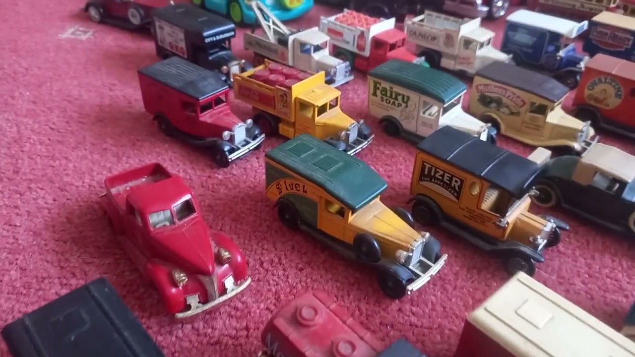 Lledo and vintage car diecast models found in an antiques shop - episode 31