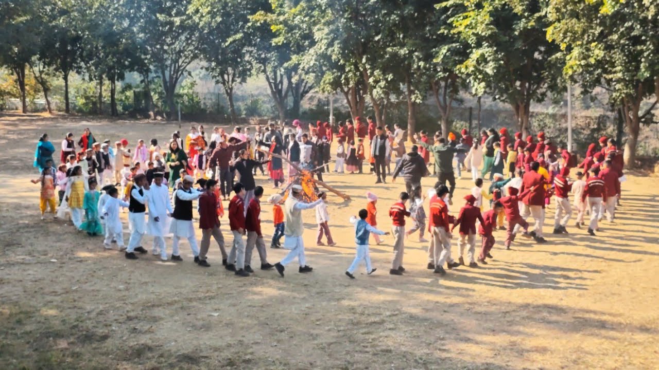 Lohri Celebration at School | Students Dancing Around the Githa | Happy Lohri 2026 🔥🎶