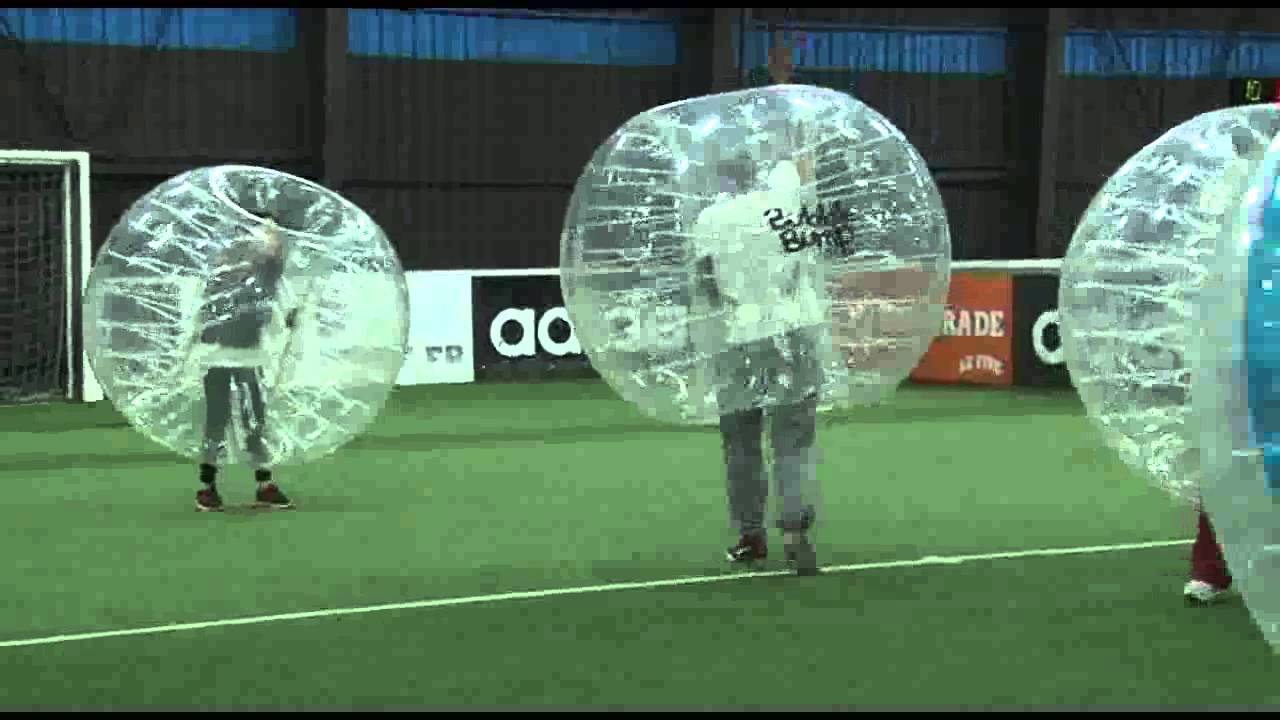 REPORTAGE - Le Bubble Foot, ce divertissement sportif