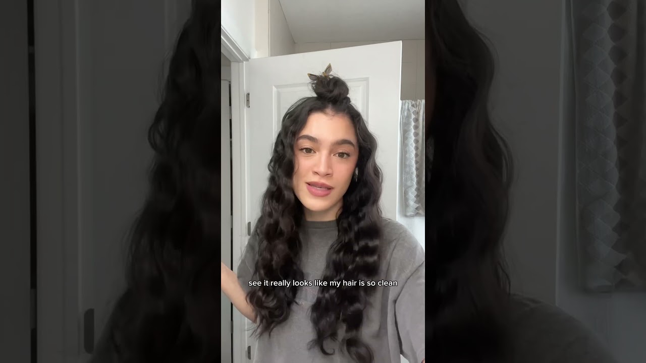 Summer beachy hair with a hair crimper/waver