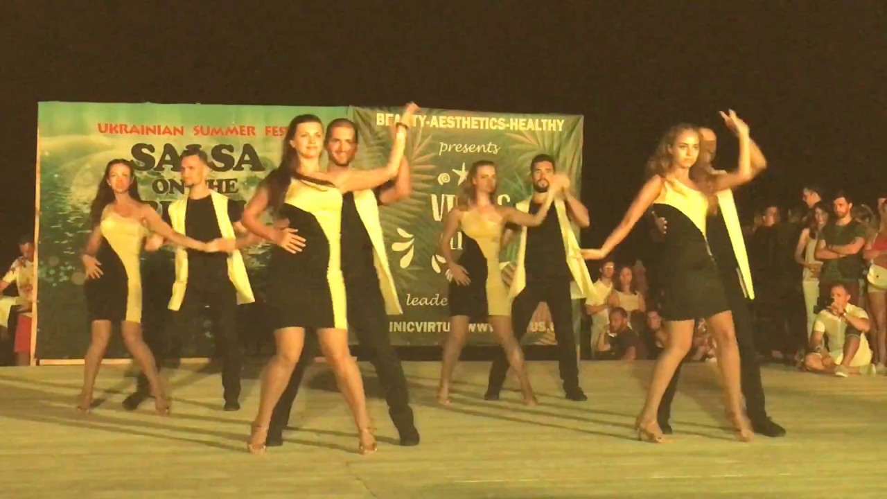 Alejandro&Yulia - Bachata Show(Salsa on the beach), Lago dance
