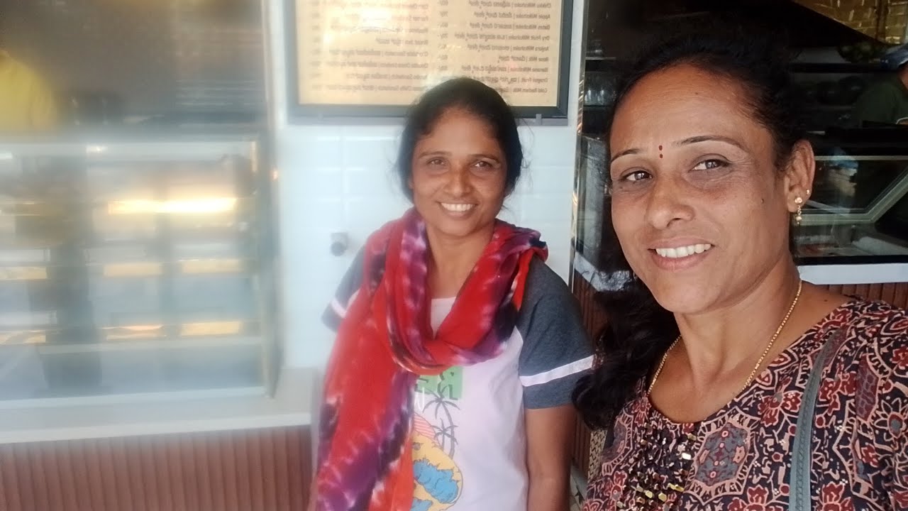 ಅಜ್ಜಿಯ ಮಾತಿಗೆ. ಜನರು ನಕ್ಕು ನಕ್ಕು ಸುಸ್ತಾಯ್ತು😁😁🙋🙋