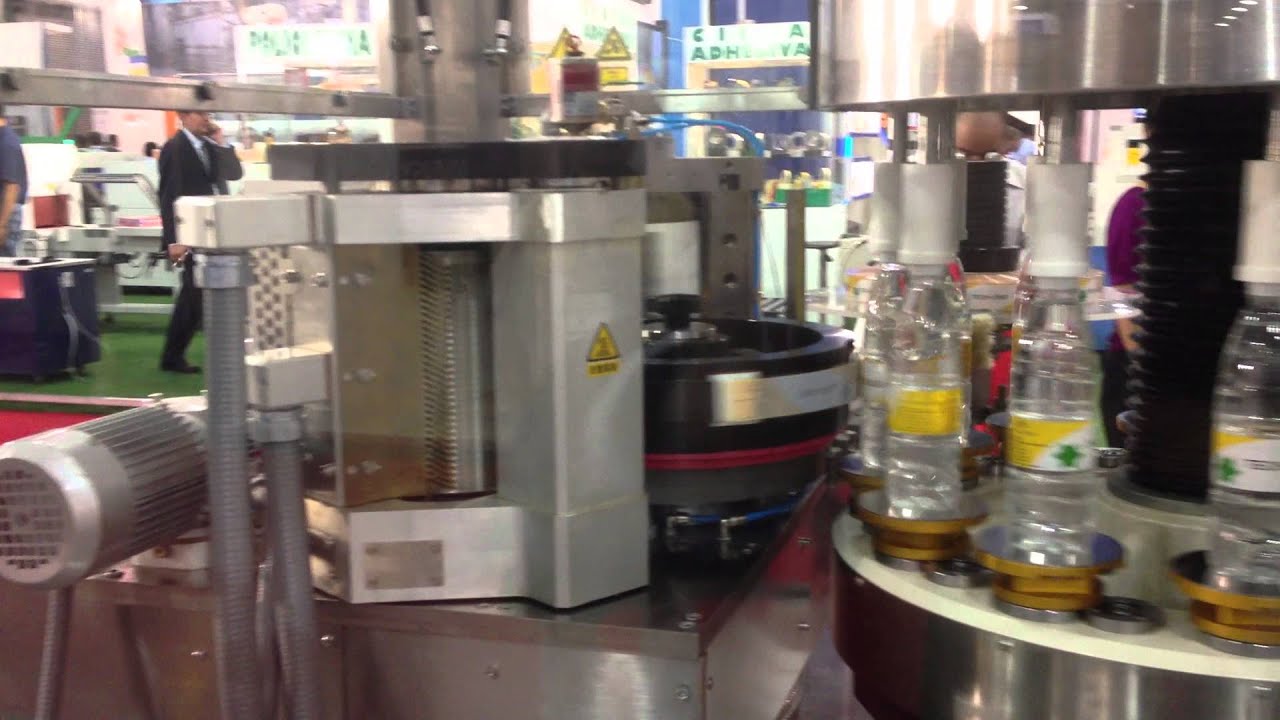 Techlong Roll-Feed Hot Melt rotary labeller