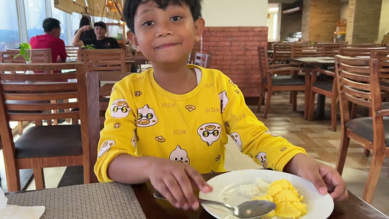 Ke Jogja : Pantai Sadranan, Taman Pintar, Sop Sate Pak Bayu