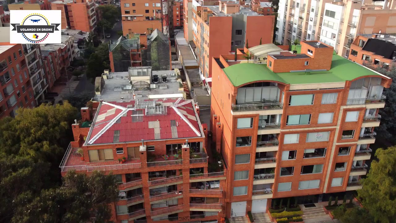 VOLANDO EN DRONE 4K- BOGOTA 2021 - LA BELLA SUIZA - COLOMBIA