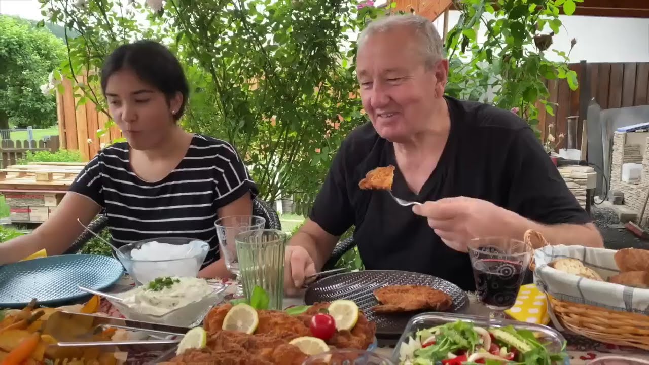 Шнитцель, картошка и салат, вкусный и уютный ужин в кругу семьи❤️ ЭЛИНA