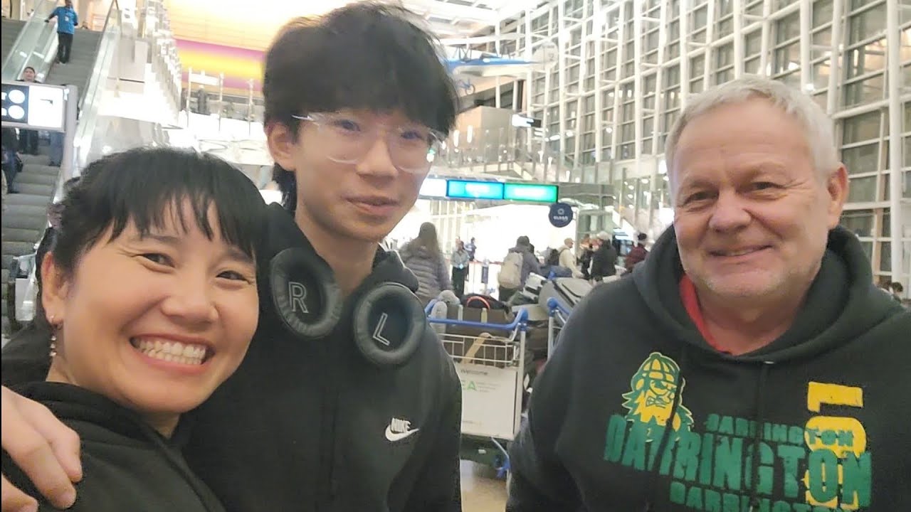 Прощай, мама, я улетаю обратно в Америку, чтобы быть со своей маленькой семьей.