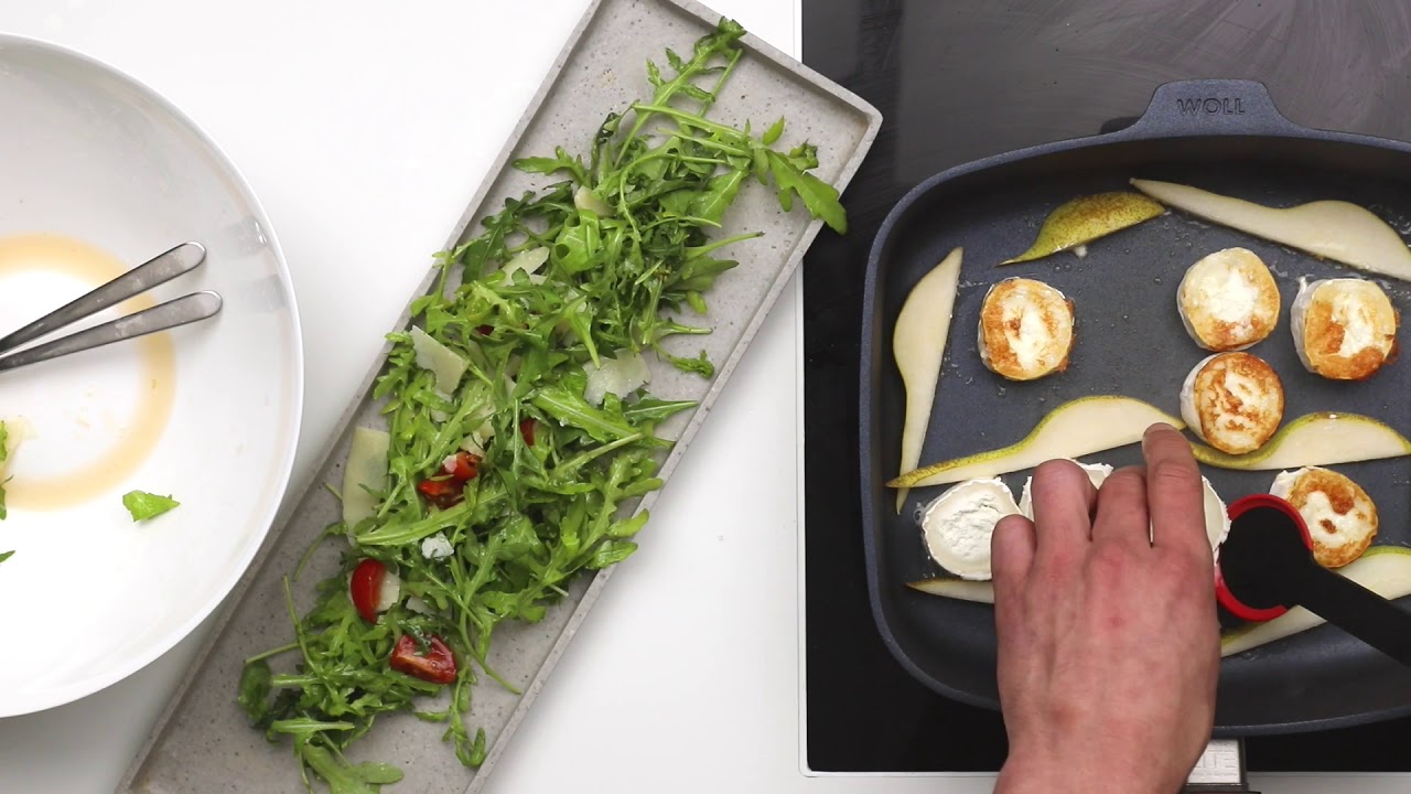 Rucolasalat mit gebratenem Ziegenkäse und Birne