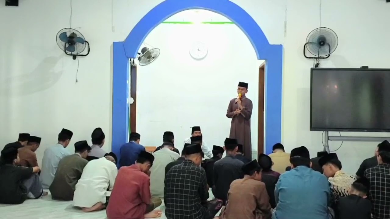 Kultum Ashar Oleh Reza Hunawa Santri Pondok Pesantren Modern Darul Madinah Wonosari