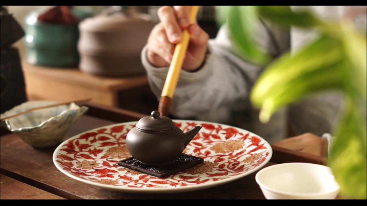 Chinese Tea: Gong Ting Shou Puerh and Peach Gum Ice