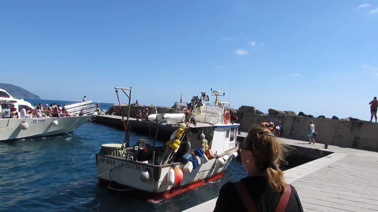 Dito sarap mag swimming at cinque terre...25 February 2019