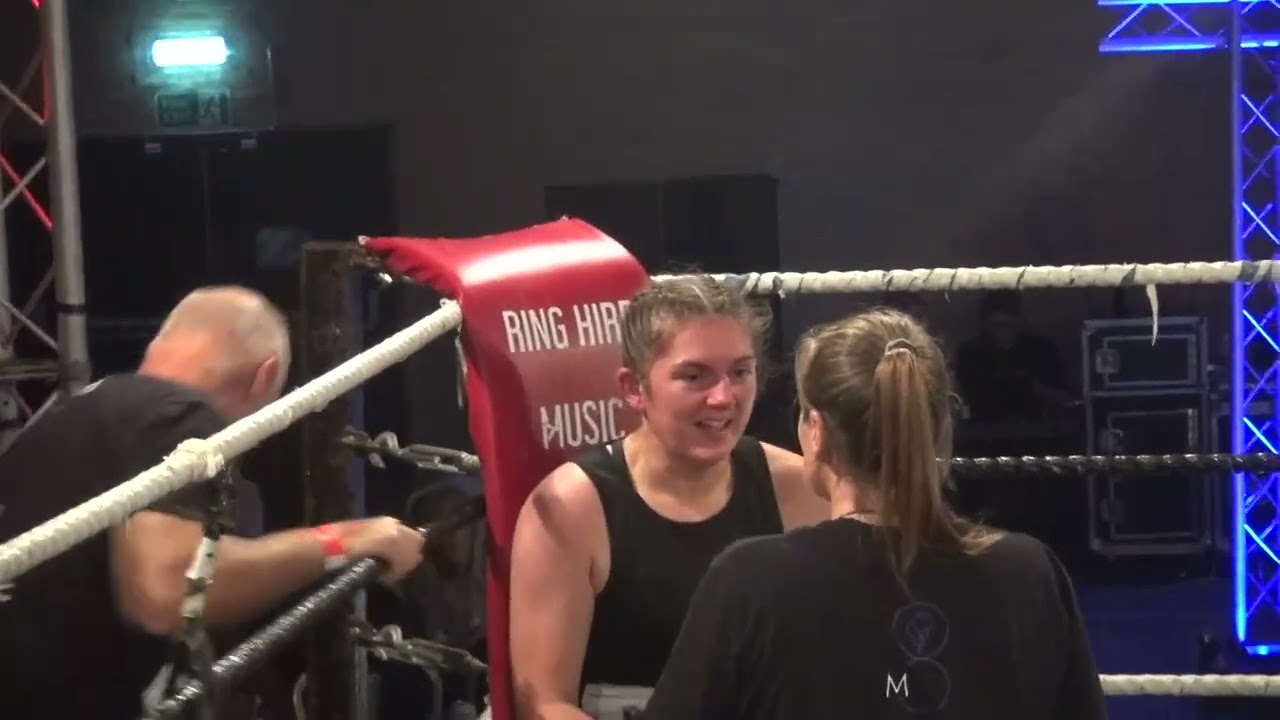 Valhalla Combat Bout 14 Джорджия Линч против Эйн Мэтьюз