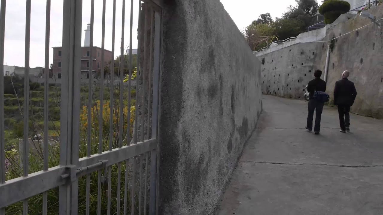 I &hearts; Ponza - I problemi del Cimitero