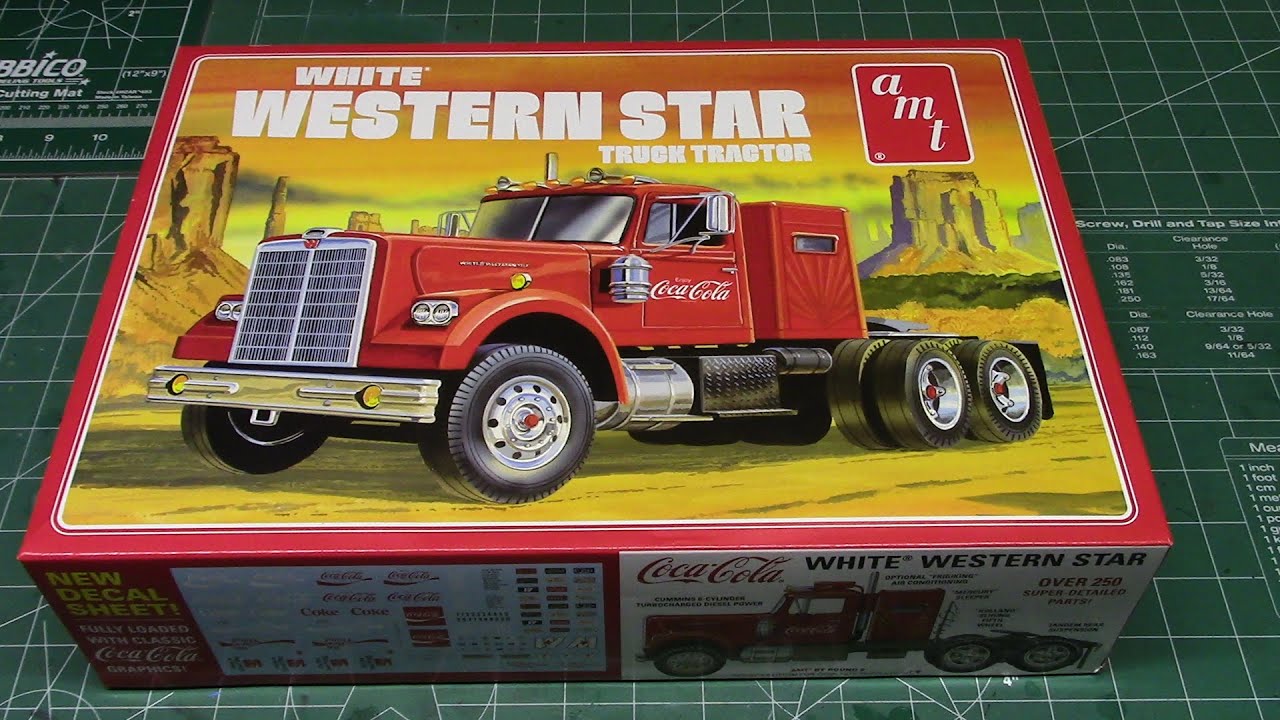 White Western Star Semi Tractor Coca Cola 1/25 Scale Model Kit Review AMT1160