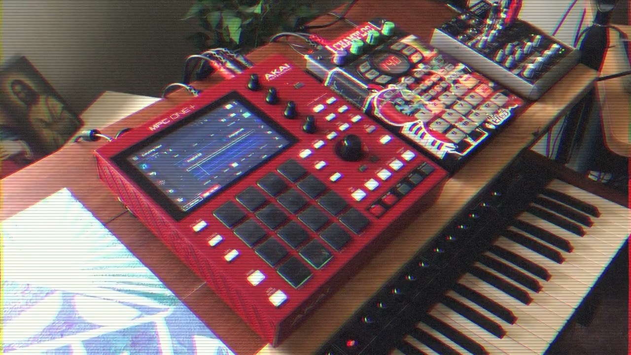Sunday Tone Poem: A 44 Second Ambient Loop [MPC Jura/Stage Piano, Prophet 08, and SP404SX]