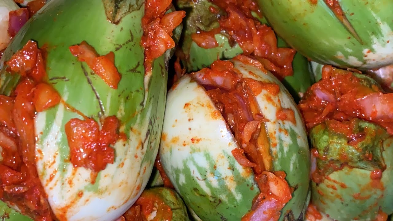ఉల్లి కారం తో గుత్తి వంకాయ కూర | ulli karam guthonkaya | stuffed brinjal | Andhra spl. Guthonkaya