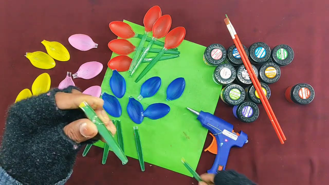 Amazing DIY Tulip Flowers from Plastic Spoons 🌷 | Best Out of Waste ♻️