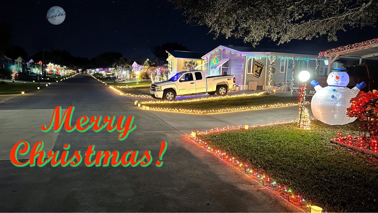 Episode 7 -  Holidays in a Florida Manufactured Home Community
