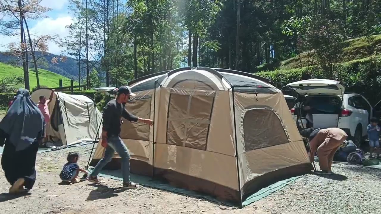 Setup tenda Alltrek Tentastic Pro M di Camp Ground Nyampay. Walaupun masih ada salah pasang tiang 😂