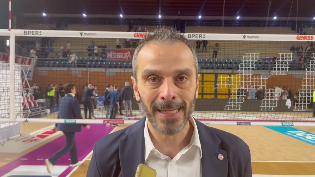 Coach Marco Gaspari dopo la vittoria 3-0 contro il Volley Bergamo nella Gara 2 dei Quarti di Finale
