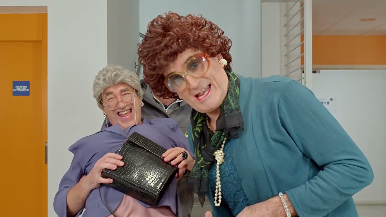 I PAPU in "CHEI DE LIS MACHINUTIS" - Ep.3:  "C'è "caffè" e CAFFÈ"