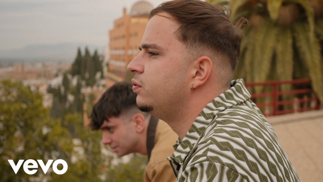 Sampalo - BESOS Y FLORES (Official)