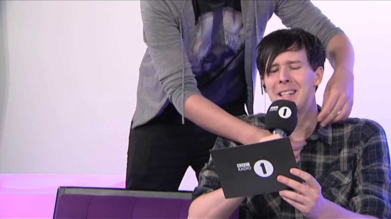 Dan & Phil ICE CUBE DISTRACTION on The Official Chart