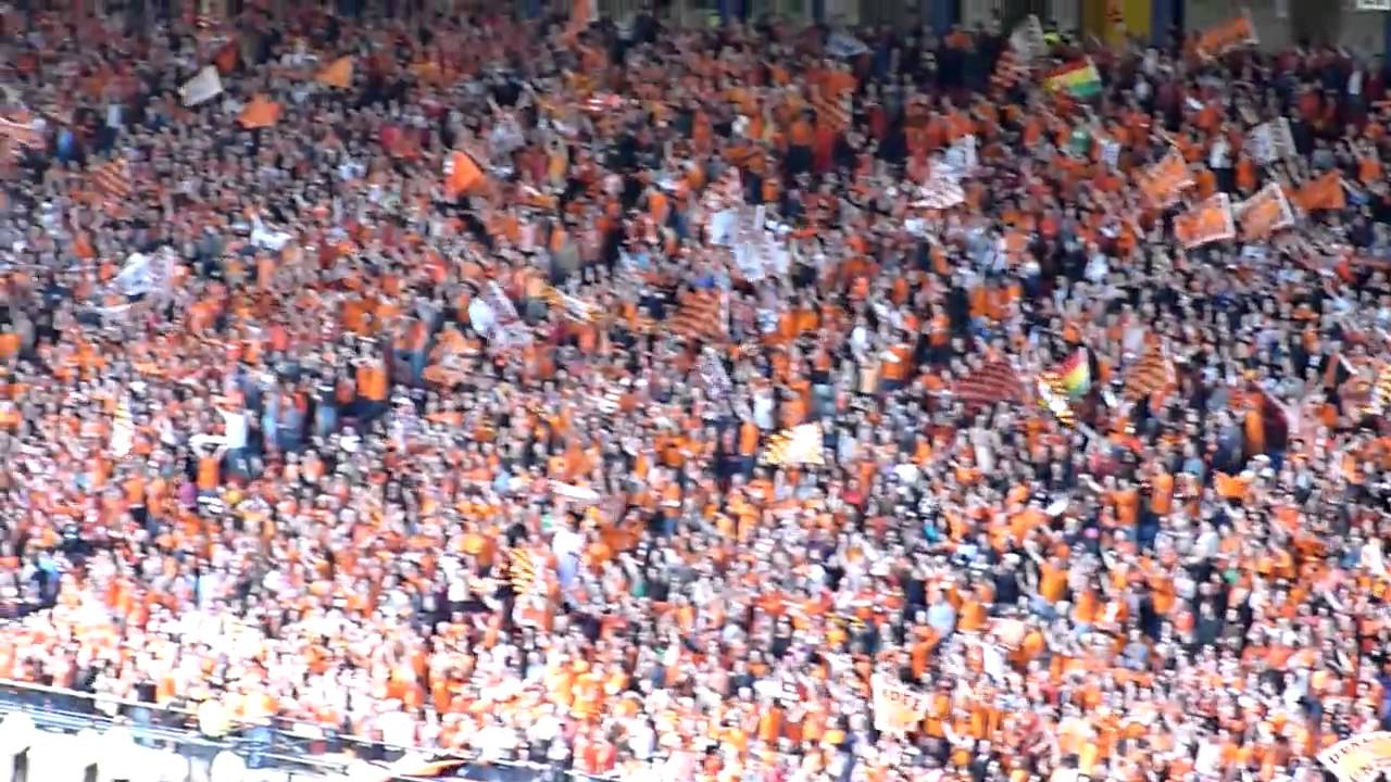 Dundee United.  Beautiful Sunday - Scottish Cup Final 2010