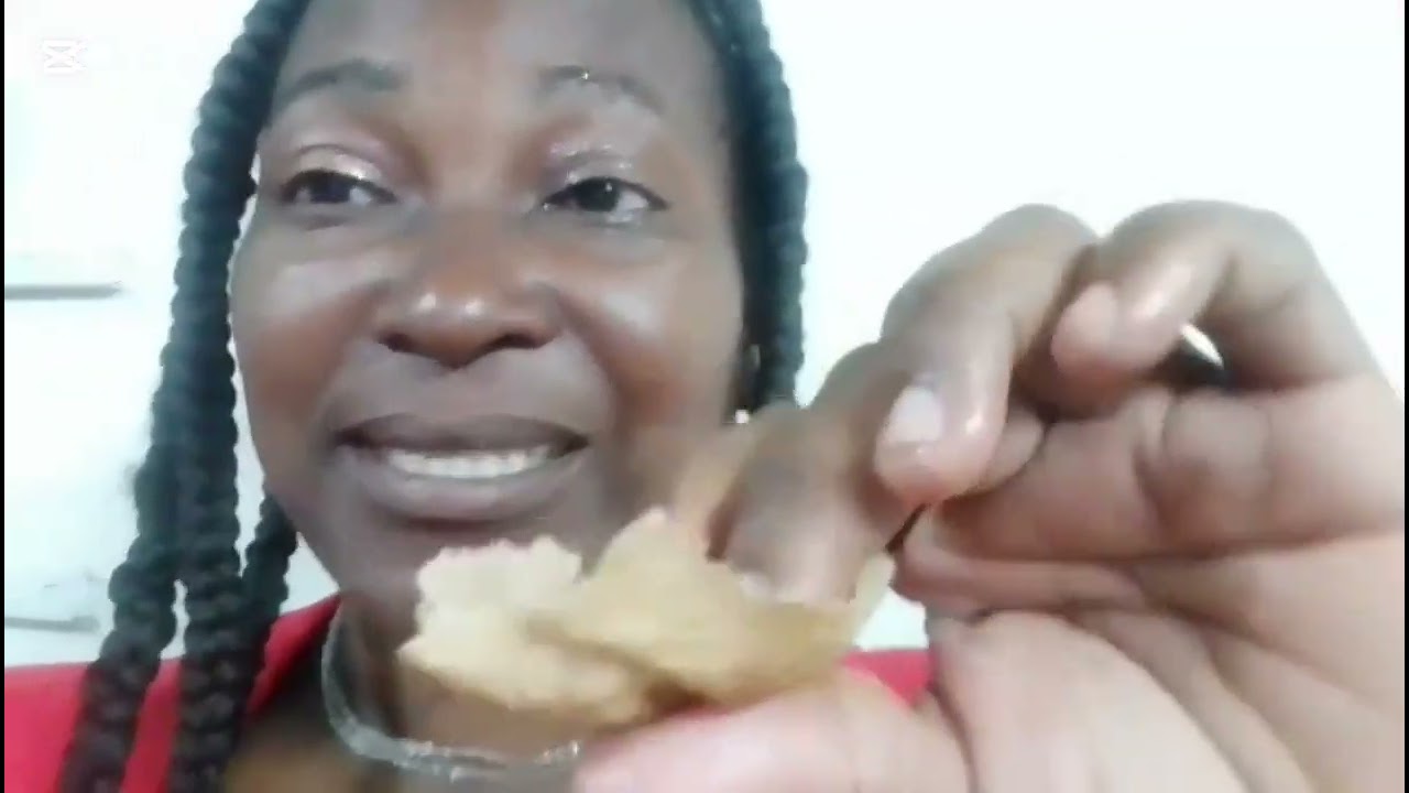 @Amanda  tasting Indian food  cooked by  Chef Ash visiting 🇩🇲 Dominica. 