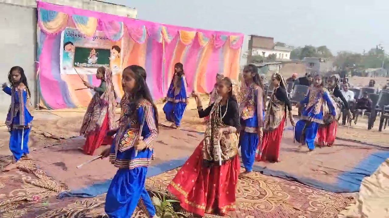 ગરબો પી એમ શ્રી લક્ષ્મીપુરા પ્રાથમિક શાળા 26 1 26 