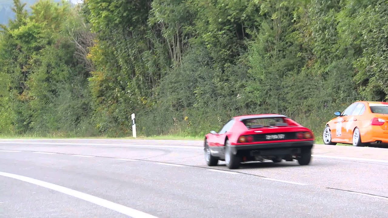 Ferrari BB512 startup and acceleration [Lovely Sounds]
