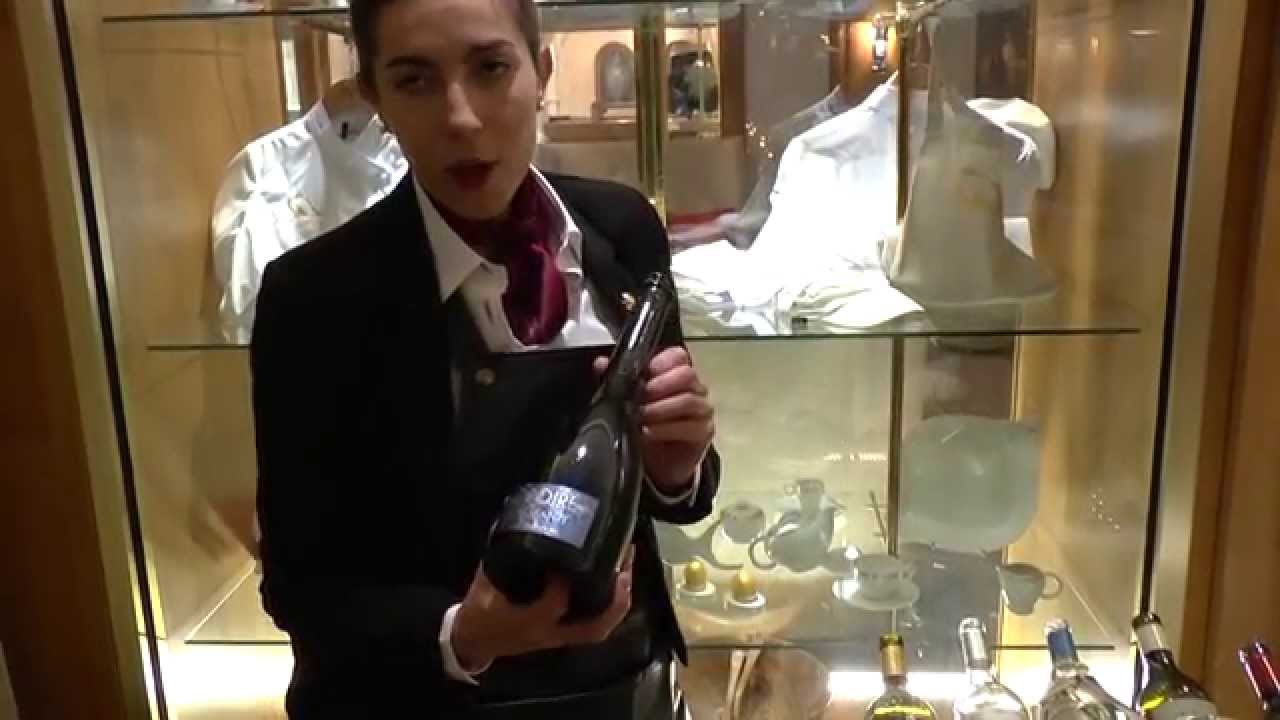 Russo presents the wine pairing at the 3 Michelin star restaurant La Vague d'Or