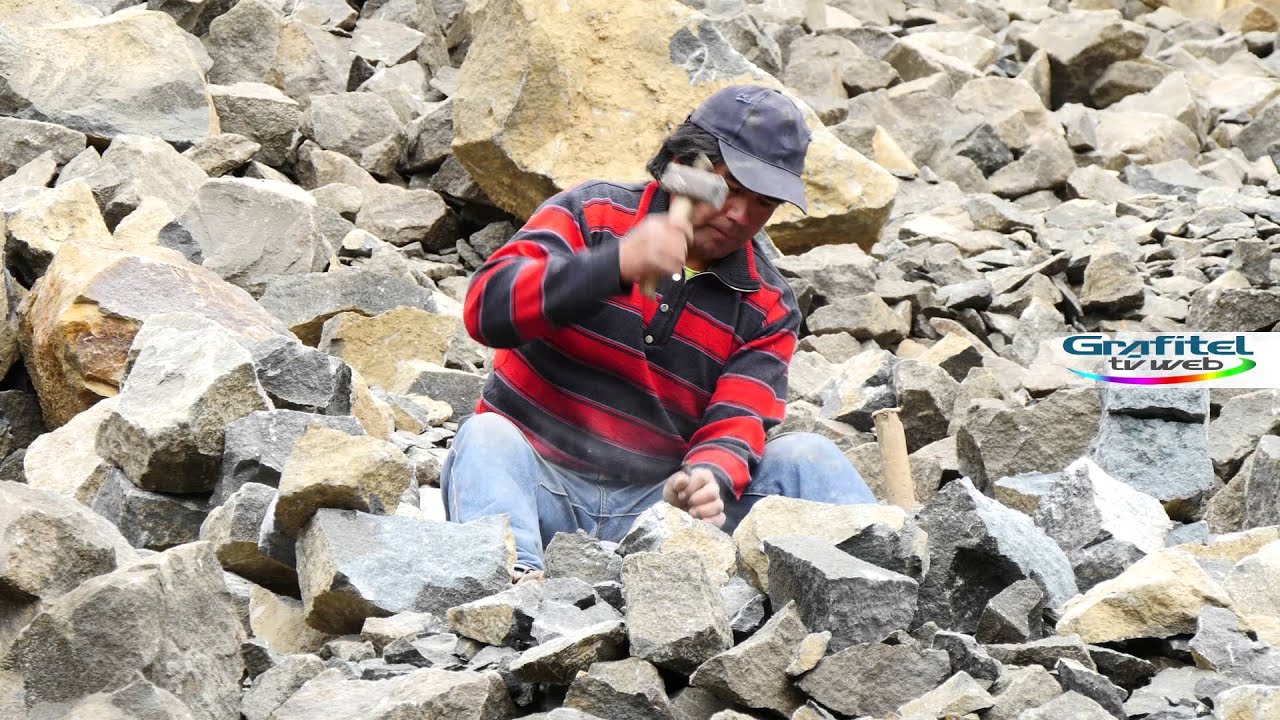 Artesanos en Piedra Metrenco - Chile
