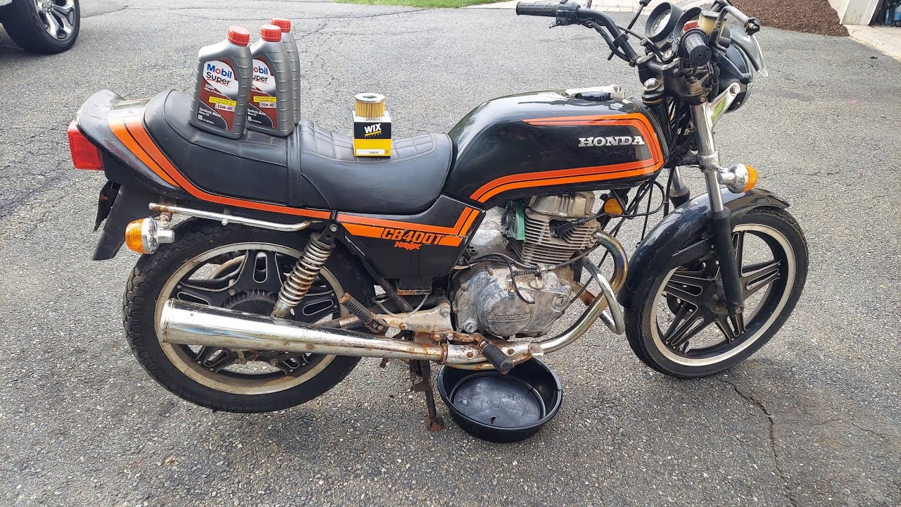 Honda 1981 CB400T Hawk (Dream) Oil Change Guide