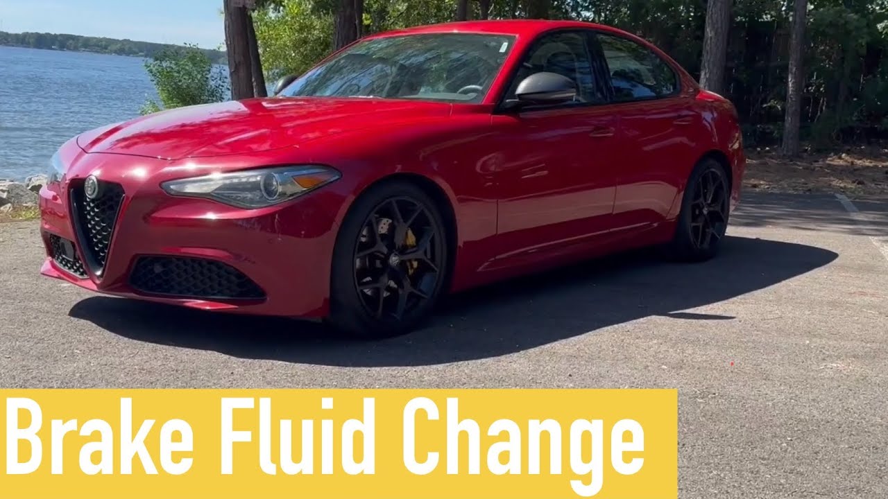 Замена тормозной жидкости Alfa Romeo Giulia