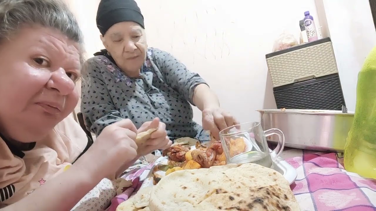 الكه صينيه بطاطس وجنحه كل سنه وانت طيب 👍👍👍🤲🤲🤲🥗🥗🥗