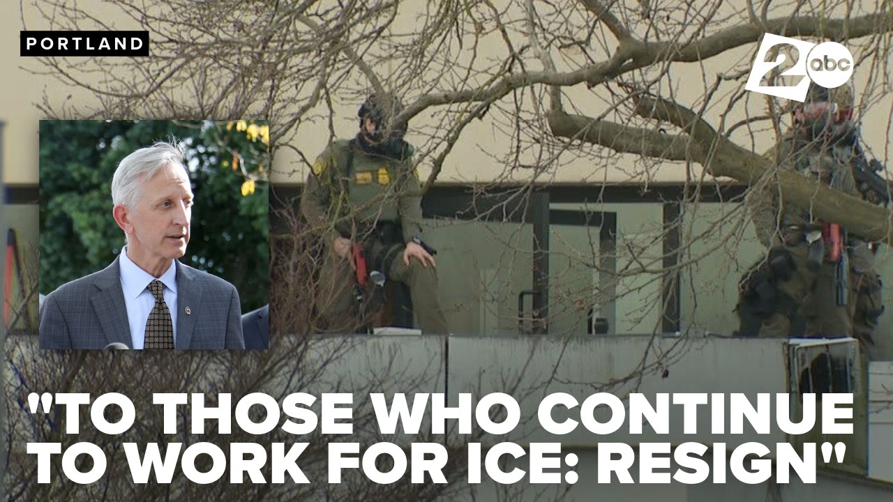 Portland mayor says 'to those who continue to work for ICE: Resign'