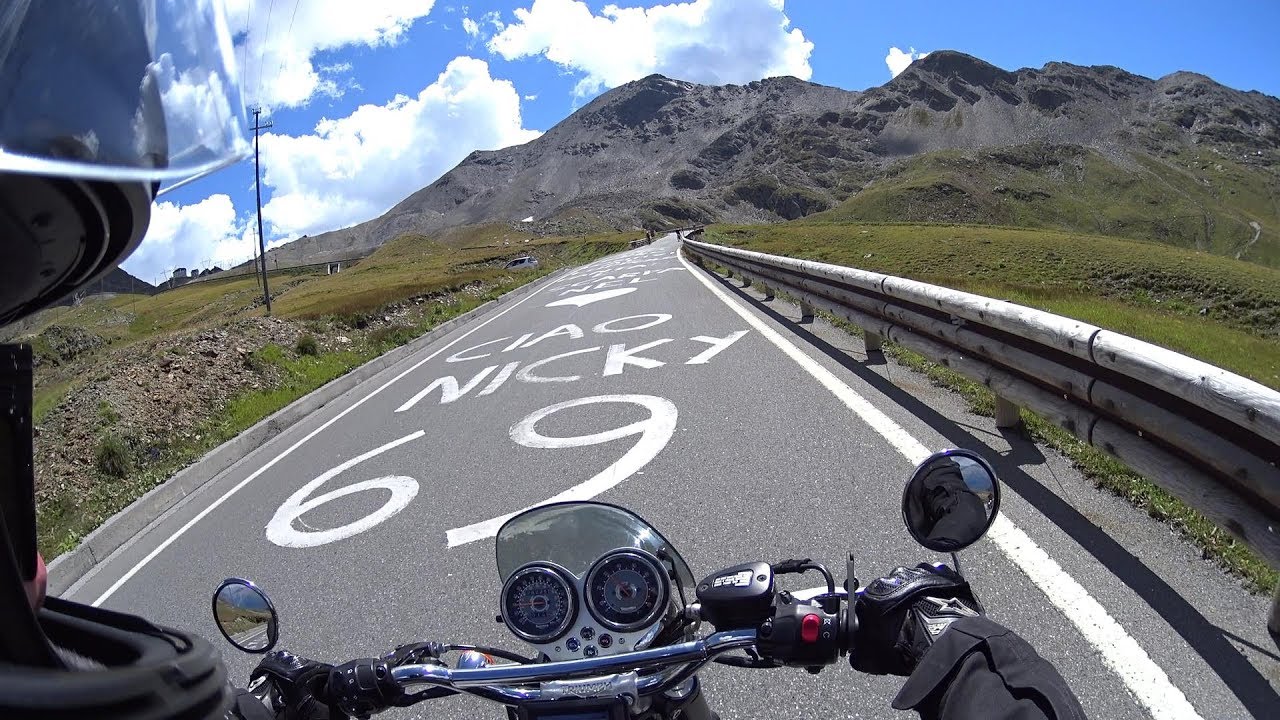 Triumph Bonneville | Tour of Europe 2017