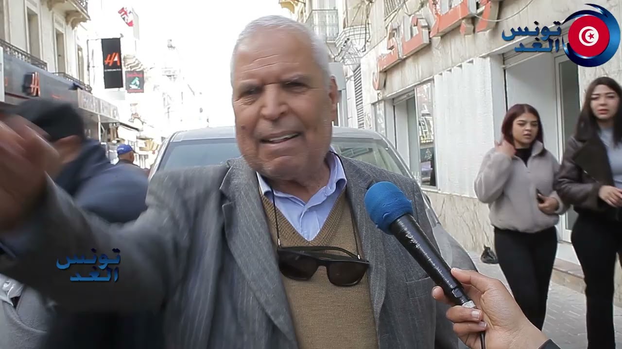مواطن ينفعل اثناء حديثه عن موضوع اللحوم الحمراء:علاش مافماش نقاط بيع بحذانا نشري اللحم على بلاصتي
