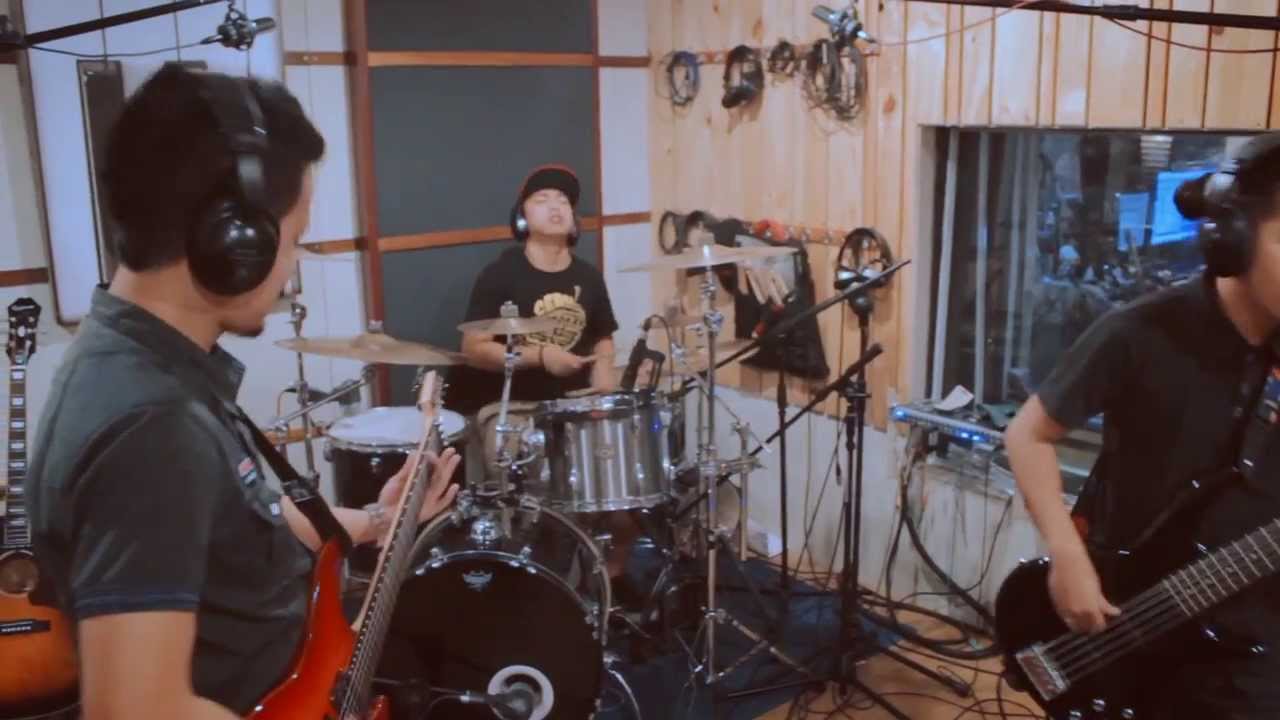 STELLARSKIN - 5D (WICKED) - 1032 Studio Sessions