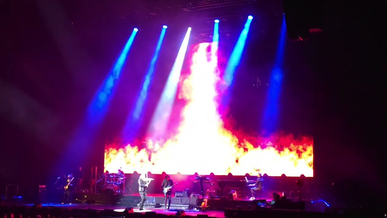 David Garrett - Intro + Seven Nation Army - Live @ Rudolf Weber-Arena Oberhausen - 26.03.2025