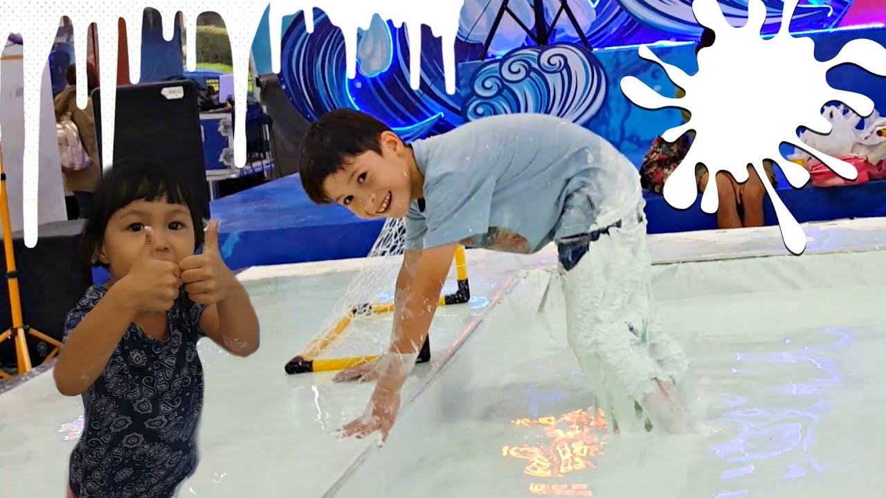 Berenang di Kolam Slime?! Pool of OOBLECK!!