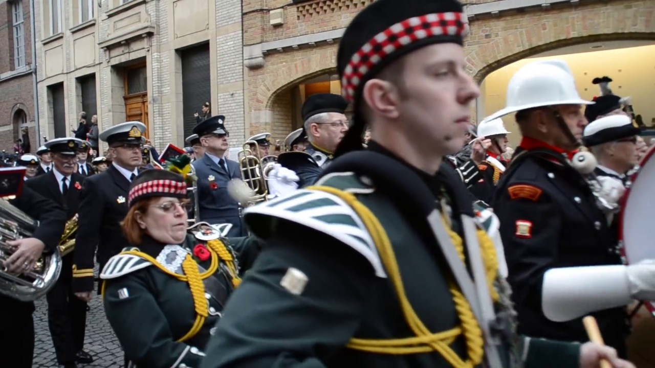 Ypres (Ieper) BELGIUM - DAILY LAST POST CEREMONY - REMEMBRANCE DAY  11.11.2015
