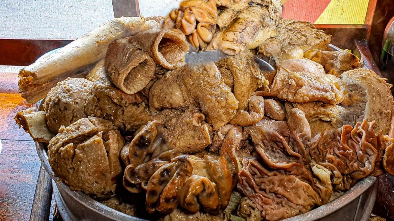 LEGENDARIS !! BELI BAKSO 10 RIBU GRATIS TETELAN SAK AMBREK,SAMPAI BISA BERANGKAT HAJI SUAMI ISTRI