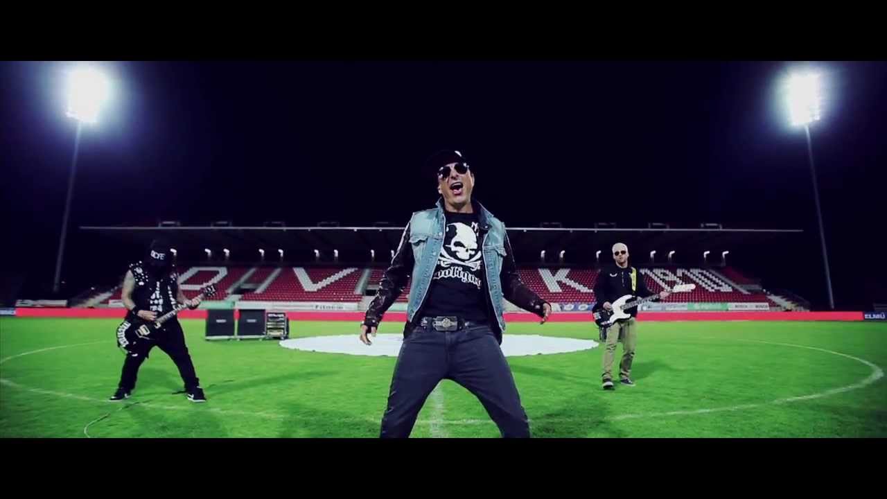 Hooligans Harcra Fel!
