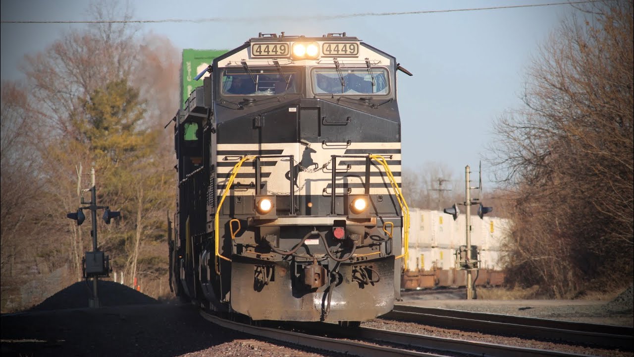 NS 265 at CP379 in Kendallville Indiana