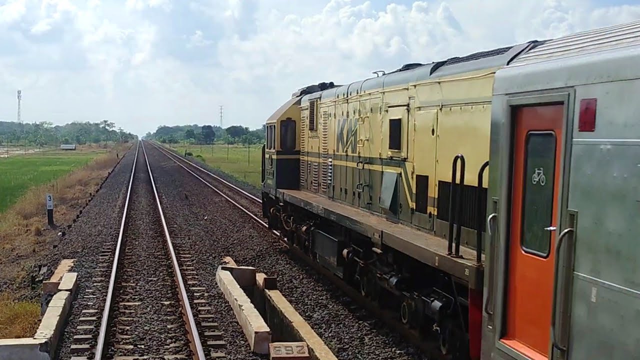 FULL BACKRIDE KA MATARMAJA | Stasiun Cirebon - Stasiun Brebes #ASMRKereta Papasan Lokomotif Vintage!